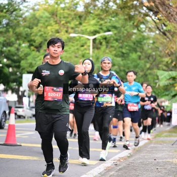 Runner Photo 4165564
