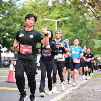 Runner Photo 4165566