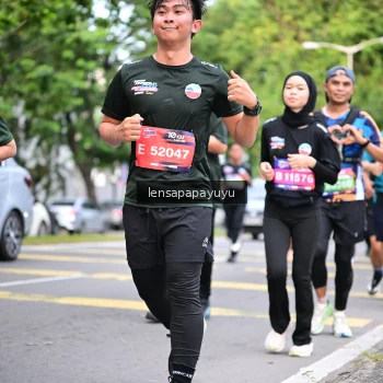 Runner Photo 4165571