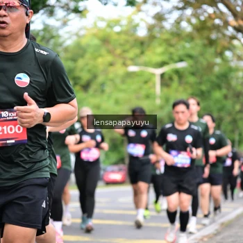 Runner Photo 4165581