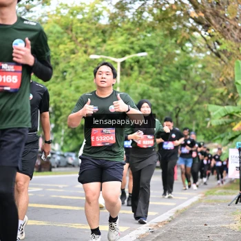 Runner Photo 4165592