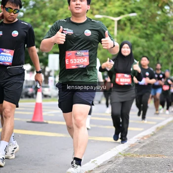Runner Photo 4165593