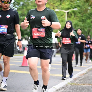 Runner Photo 4165595