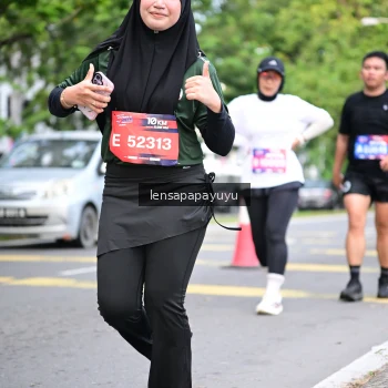 Runner Photo 4165600