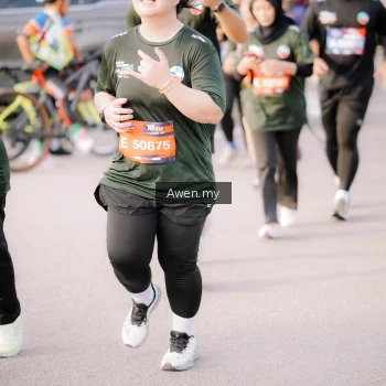 Runner Photo 4165605
