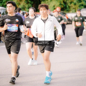 Runner Photo 4165608