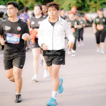 Runner Photo 4165612