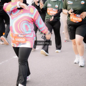 Runner Photo 4165615