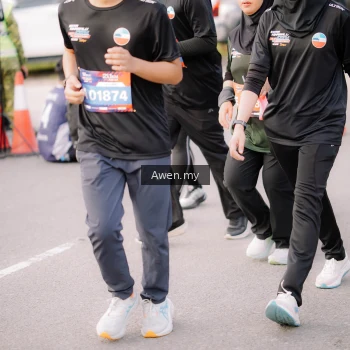 Runner Photo 4165616