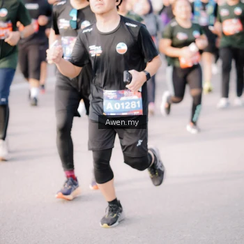 Runner Photo 4165630