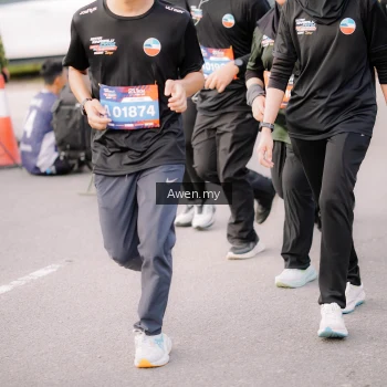 Runner Photo 4165631