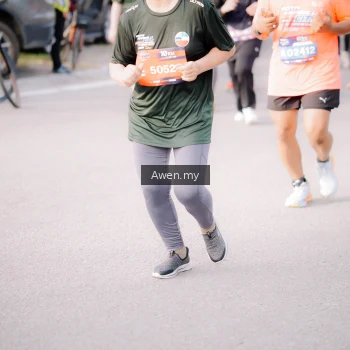 Runner Photo 4165640