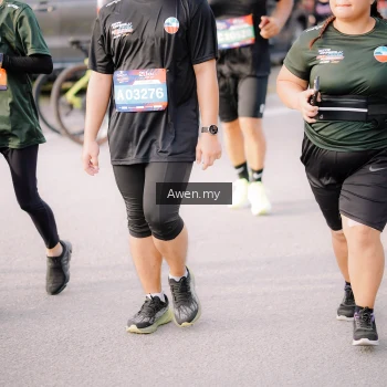 Runner Photo 4165641