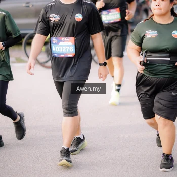 Runner Photo 4165643