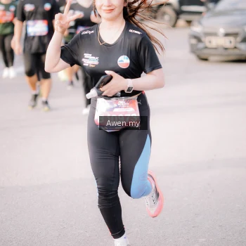 Runner Photo 4165644