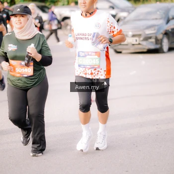 Runner Photo 4165649
