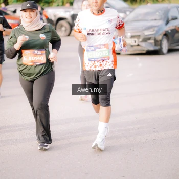 Runner Photo 4165651