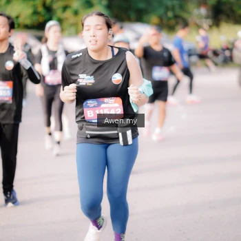 Runner Photo 4165653
