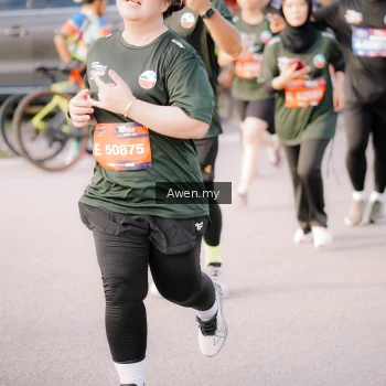 Runner Photo 4165663