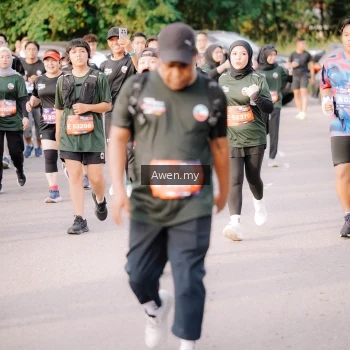 Runner Photo 4165676