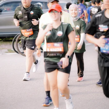 Runner Photo 4165685