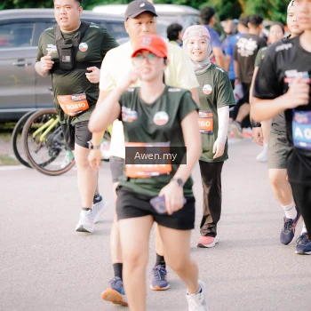Runner Photo 4165688