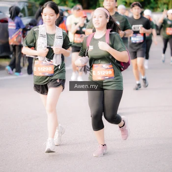 Runner Photo 4165699