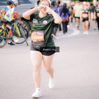 Runner Photo 4165702