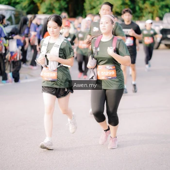 Runner Photo 4165705