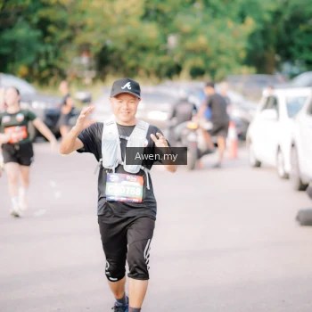 Runner Photo 4165717
