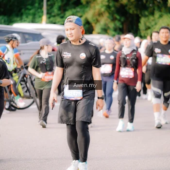 Runner Photo 4165727