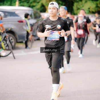 Runner Photo 4165728