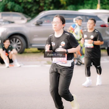 Runner Photo 4165739