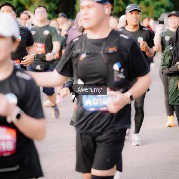 Runner Photo 4165741
