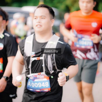 Runner Photo 4165744