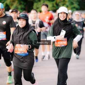Runner Photo 4165747