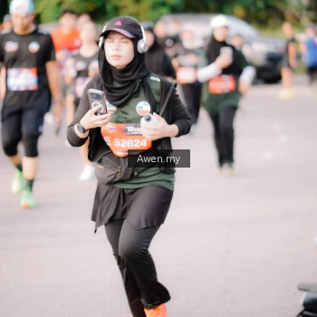 Runner Photo 4165748