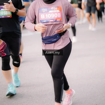 Runner Photo 4165753