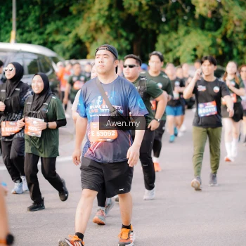 Runner Photo 4165755