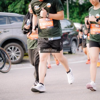 Runner Photo 4165772