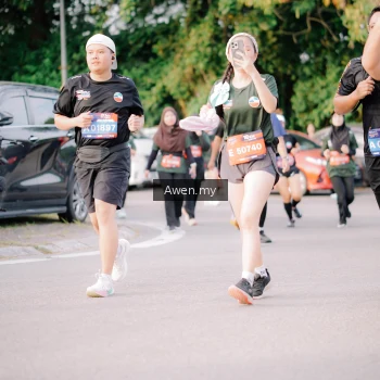 Runner Photo 4165775