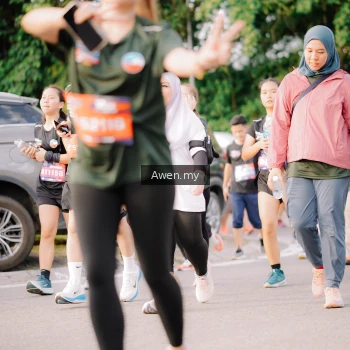 Runner Photo 4165779
