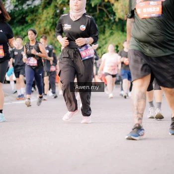 Runner Photo 4165791