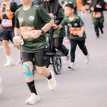 Runner Photo 4165804