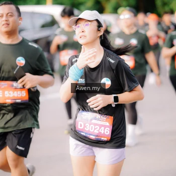 Runner Photo 4165807