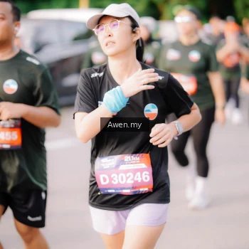 Runner Photo 4165809