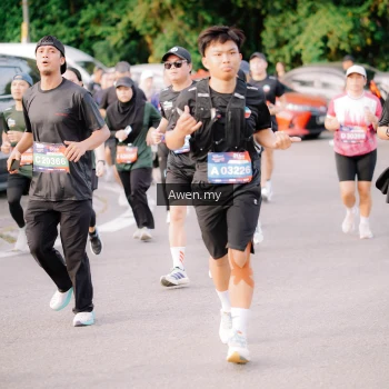 Runner Photo 4165810