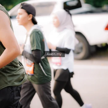Runner Photo 4165816