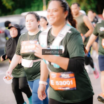 Runner Photo 4165818