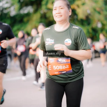 Runner Photo 4165845